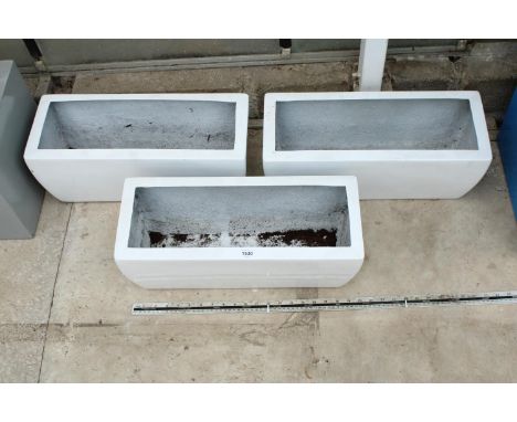 THREE LOW WHITE FIBRE GLASS TROUGH PLANTERS (H:20CM L:50CM) 