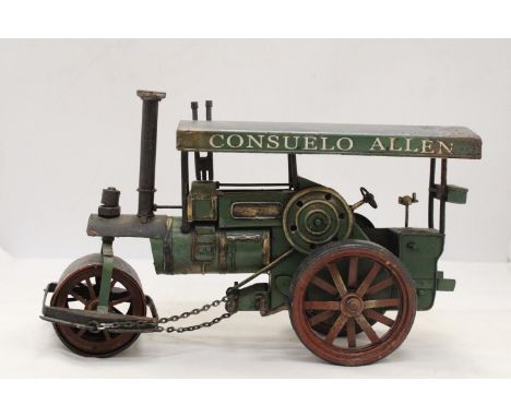 A CONSUELO ALLEN STEEL AND TIN PLATE STEAM TRACTION ENGINE APPROXIMATELY 18CM X 32CM 