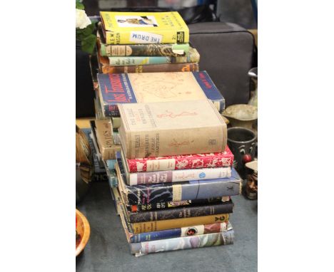 THIRTY ONE VINTAGE BOOKS TO INCLUDE THE FIRST SAINT OMNIBUS, ETC 