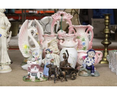 A COLLECTION OF VINTAGE CERAMICS TO INCLUDE VASES, SWANS, SMALL FIGURES, ETC 