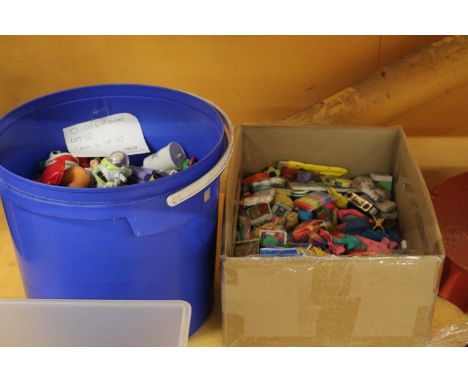 A COLLECTION OF VINTAGE NOVELTY ERASERS PLUS A TUB OF MOSTLY 1990'S MCDONALD'S TOYS 