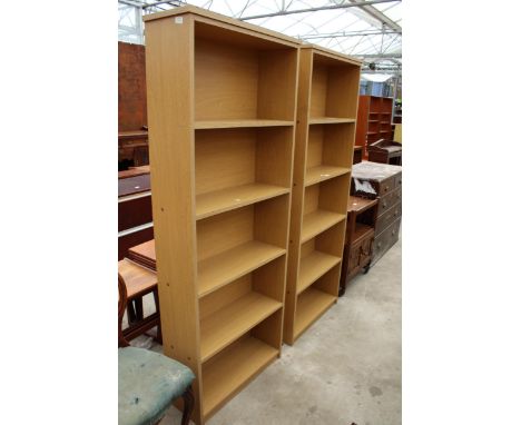 A PAIR OF MODERN LIGHT OAK EFFECT FIVE TIER OPEN BOOKCASES, 26.5" WIDE EACH 