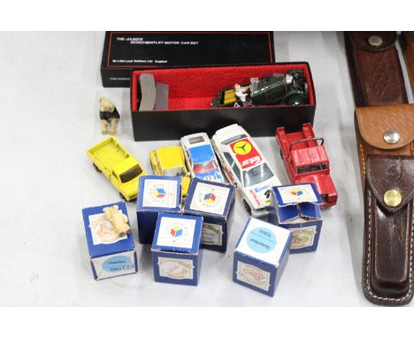 FIVE VINTAGE TOY VEHICLES TO INCLUDE CORGI, BURAGO TOGETHER WTIH SIX BOXED "COLOUR BOX" TEDDY BEARS WITH A FURTHER BOXED JAME