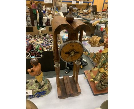 A VINTAGE ARTS AND CRAFTS, BOBBIN CLOCK, HEIGHT 38CM 