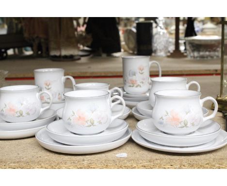 A QUANTITY OF HANDCRAFTED DENBY FINE STONEWARE TO INCLUDE, CUPS, SAUCERS, PLATES ETC 