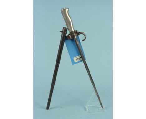 A French model 1886/93/16/35 bayonet and scabbard