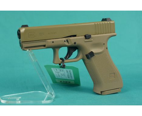 A 'Umarex' .177 cal CO2 air pistol, being a Glock 19X licensed product, 'as new' with original box, S/No.BA064239, as a post 