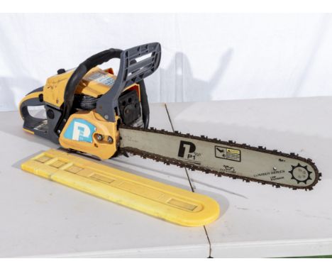 A Hyundai 2 stroke 62cc chain saw IC62-2R