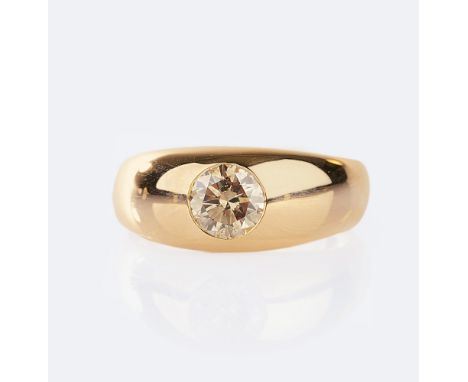 Fancy-Solitär Bandring. 14 kt. Roségold, gest. Leicht erhabener Ringkopf mit zargengefassten Brillant ca. 1 ct. Light Fancy B