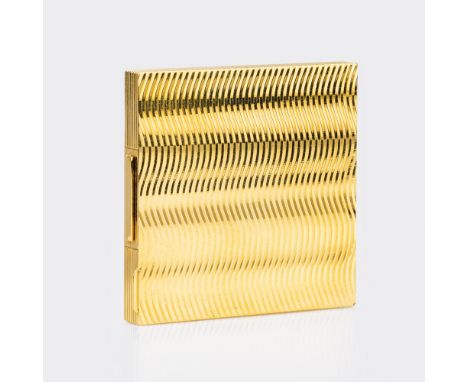 Kurt Weiss Ltd. Vintage Gold-Puderdose. London. 1950. 18 kt. GG, gest., Dateletter P, MZ: KW. Quadratische Puderdose, Deckel 