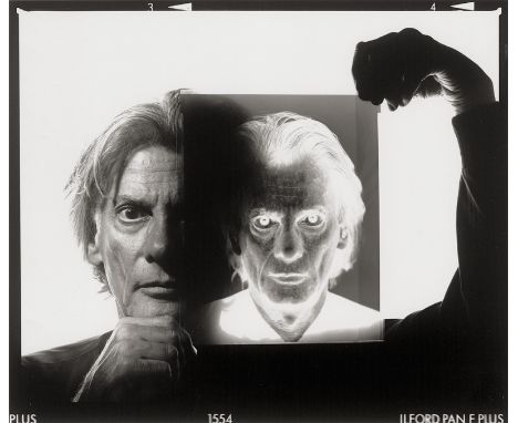 Cohen, Serge -- Richard Avedon. 1994. Vintage gelatin silver print. 22 x 26 cm (29,4 x 39,5 cm). Signed, titled and dated by 