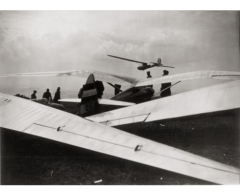 Stöcker, Alex -- Rhön Glider Competition. Early 1930s. Vintage gelatin silver print on strong chamois paper. 12 x 16,5 cm. Ph