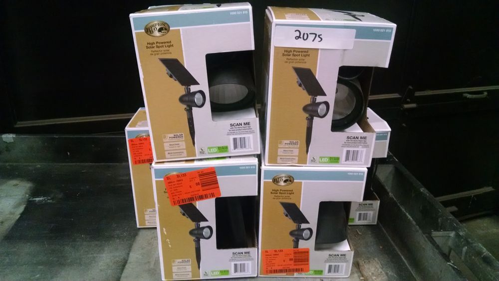 Hampton Bay Black Led 70 Lumen Outdoor Solar Spotlight Lot Of 6 Lot 2075 Hampton Bay Black Led 70 Lumen Outdoor Solar Spotlight Of 6