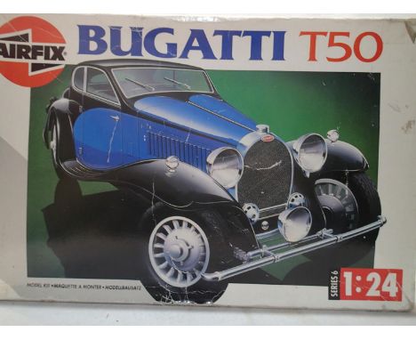 Airfix 1/24 scale Bugatti T50 kit, appears complete, wear to box. UK P&amp;P Group 1 (£16+VAT for the first lot and £2+VAT fo