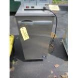 Manitowac Indoor/Outdoor Automatic Ice Maker Model SMS050A002