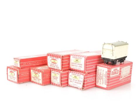Hornby-Dublo 00 Gauge 2-Rail Export Goods Rolling Stock (8),  4865 Salt, 4475 12-Ton Ventilated Van, 4876 Esso Tank Wagon, (2