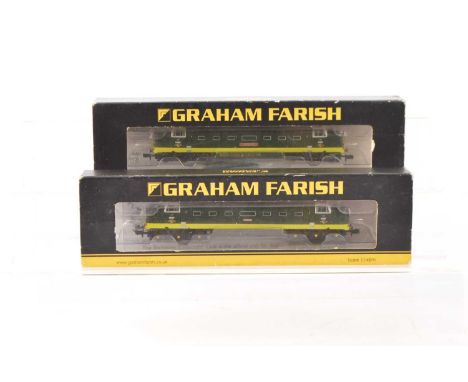 Graham Farish by Bachmann N Gauge Diesel Locomotives, both cased with card sleeves, Class 55 locomotives, 371-286 D9002 The K