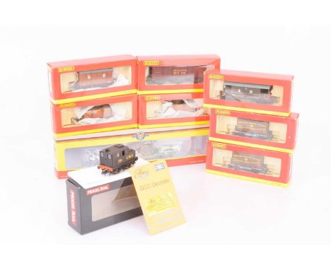 OO Gauge Model Rail Sentinel Locomotive Hornby China and Oxford Rail Goods Wagons (9), all boxed, MR-006 LMS Sentinel 4w VBT 