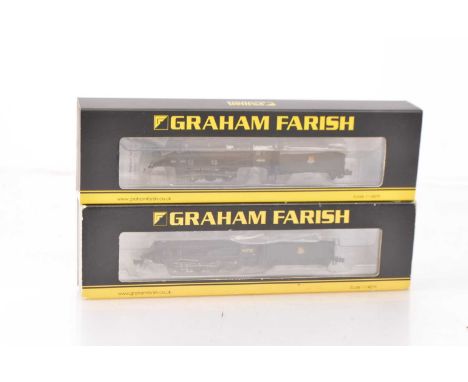Graham Farish by Bachmann N Gauge Steam Locomotives and Tenders, both cased with card sleeves, 372-162 Stanier class 8F 48608