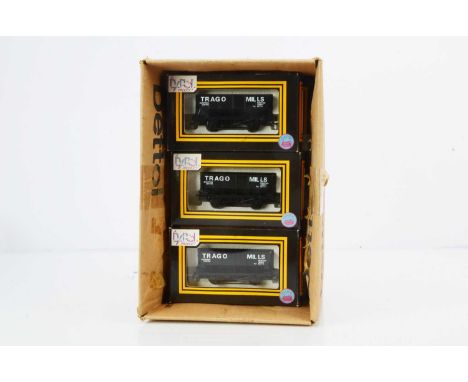 Dapol OO Gauge Trago Mills Hopper Wagons (9), a boxed rake of nine Trago Mills Newton Abbot black hopper wagons, G-E, boxes F