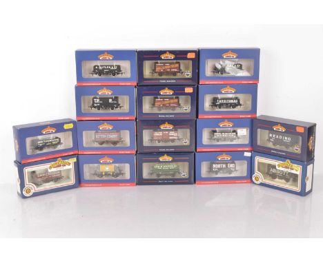Bachmann OO Gauge Private Owner Wagons (16), all boxed, five plank wagons, 37-062A Edwin W Badland, 37-036 Tarbitumac, 37-066