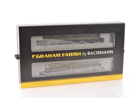 Graham Farish by Bachmann N Gauge BR DMU, cased with card sleeve, 371-880 Class 108 two car DMU in green livery, G-E, cases G
