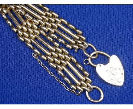 NINE CARAT GOLD GATE LINK BRACELET with padlock clasp, 16.2grms