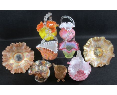 COLOURFUL VINTAGE GLASS BASKETS (5) and four items of marigold carnival glass