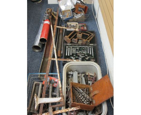 J K SMIT &amp; SONS DIAMOND ENGINEERING TOOLS, BITS &amp; ADVERTISING MATERIAL - various braces and brackets, cased bits alon