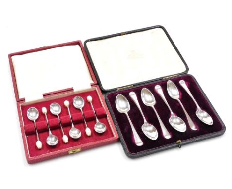 A set of six Edward VII silver Old English pattern teaspoons, decorated to the underside of each bowl with maritime motifs, T
