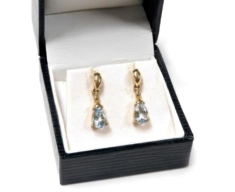 A pair of 9ct gold and amethyst drop earrings, set with tear drop stones, 2.5g. 