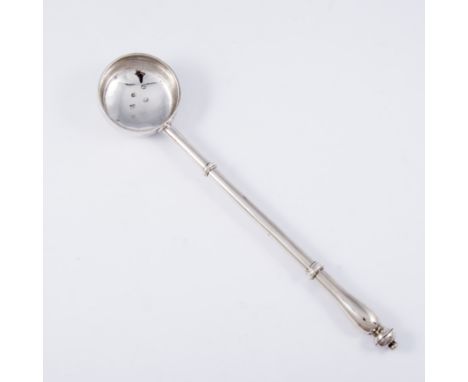 George I silver toddy ladle, William Fleming, London 1717, rounded bowl, screw on handle, turned finial, 4oz gross, length 32