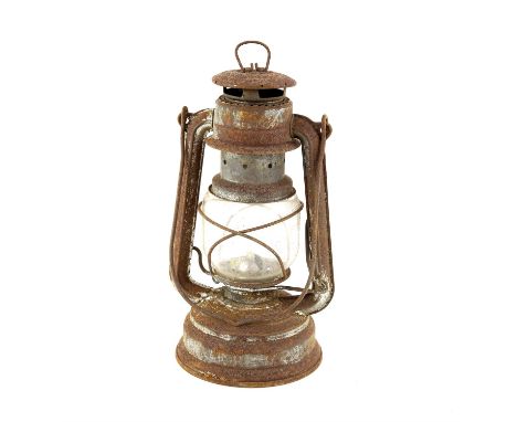James Bond Casino Royale (2006) Vintage lamp used in the production of the Daniel Craig film, 26cm high.With paperwork from t