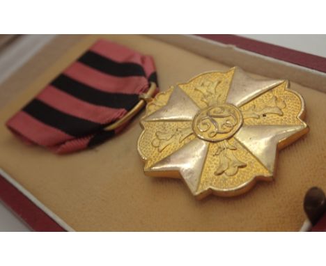 Belgian WWI First Class medal in presentation box