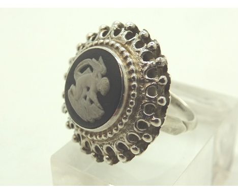 925 silver Wedgwood ring