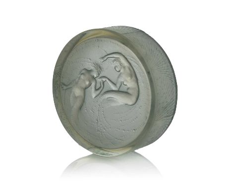 Rene Lalique for D'Orsay, a Deux Sirenes opalescent glass box, model D'Orsay Box 2, designed circa 1920, polished and frosted