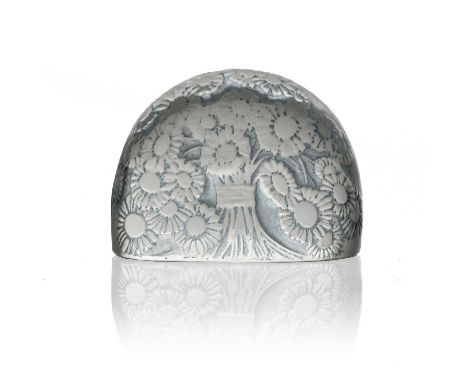 Rene Lalique, a Marguerites glass menu holder, model 3505, designed circa 1924, frosted and polished with blue staining, inci