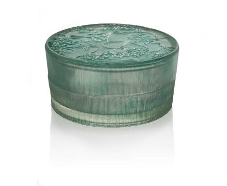 Rene Lalique for Arys, Un Jadin Le Nuit glass box, model Arys Box 4, designed circa 1920, frosted and polished with green tur