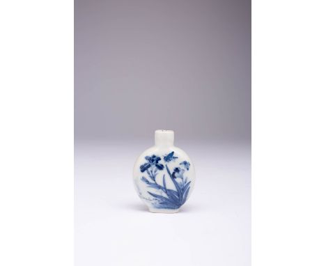 A CHINESE BLUE AND WHITE SNUFF BOTTLE ATTRIBUTED TO WANG BU 20TH CENTURY One side painted with a large insect and convolvulus