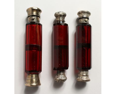THREE VICTORIAN DOUBLE ENDED RUBY SCENT BOTTLE 3.5ins long