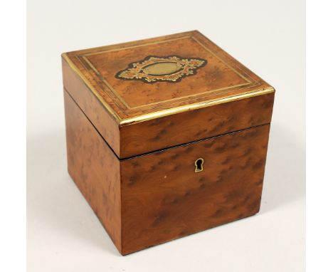 A FRENCH THYA WOOD SQUARE TEA CADDY the top with brass inlay. 4.5ins square.