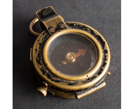 A WWI period Vernier compass, serial number 123651 and dated '1918'. 