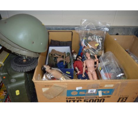 A COLLECTION OF UNBOXED AND ASSORTED ACTION MAN FIGURES, ACCESSORIES AND CLOTHING, to include original and later style figure