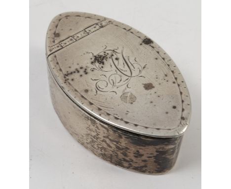 A Georgian Scottish silver snuff box, of navette form, decorated with initials to a simple border, Edinburgh circa 1806, make