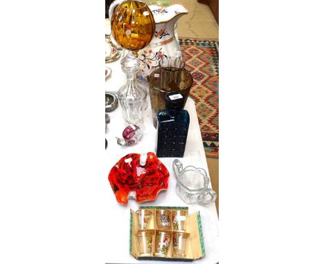An Art glass decanter, 24.5cm, another, a Wedgwood snail, and other glassware 