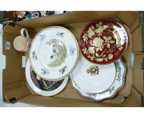 A mixed collection of items to include four Wedgwood Sporting Dogs Limited edition plates, Wedgwood Ruby Tonquin patterned ra