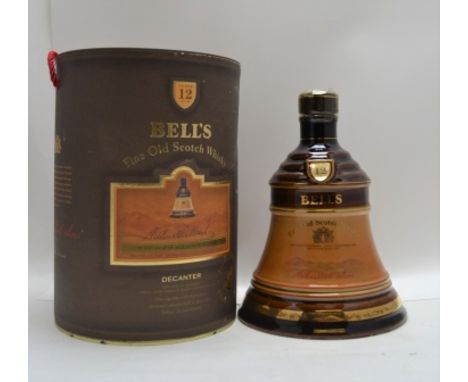 BELL'S FINE OLD SCOTCH WHISKY aged 12 years, 43% volume, 75cl in Wade porcelain decanter and original cylindrical box 