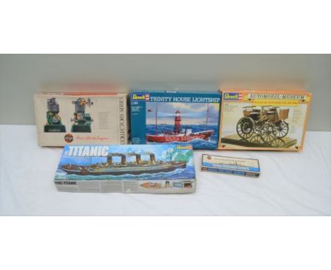 REVELL MODEL KITS to include RMS Titanic No.5215, 1/570, Trinity house light ship No.05202, 1:144, Automobil-museum Daimler, 