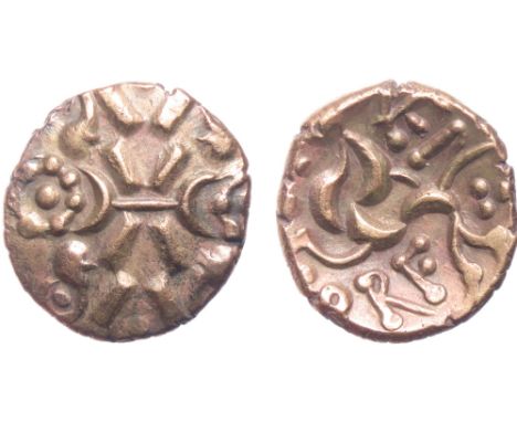 Corieltauvi VEP Triadic gold stater. Wreath crossed by bar with crescents at each end, ring of pellets in each crescent. R. L