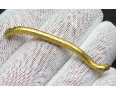 Bronze Age gold ingot. Circa 1500 BCE. 56.0mm, 9.65g. Recorded on the PAS database: WILT-5D350B. Disclaimed as treasure, ref: